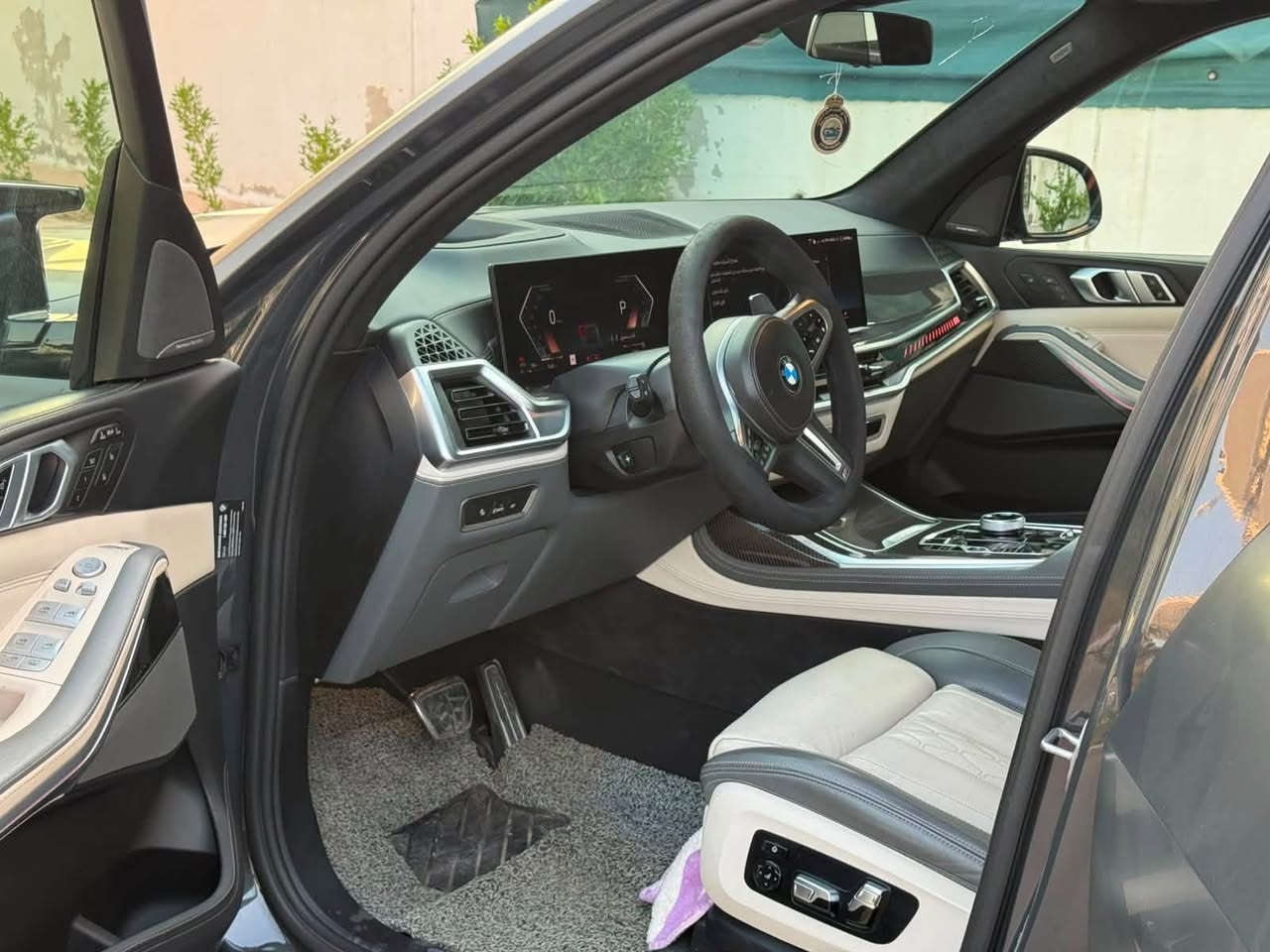 Bmw m60i  8clendr
2024موديل
ماشيه 19 الف كيلو
اللون اسمنتي
مغلفة ppf طافي
كشنات منفصل vip

السعر شامل لوحه السياره
 4000 سليمانية
77,500$

السيارة بدون حادث فقط تخريب في الجاملغ الخلفي اليسار وتصلح ونصبغ على كدة وباب خلفي نفسه مركبه بسياره بدون تبديل 
وبدون ايرباكات 
وتكدر تفحص سونار

***********

***********
