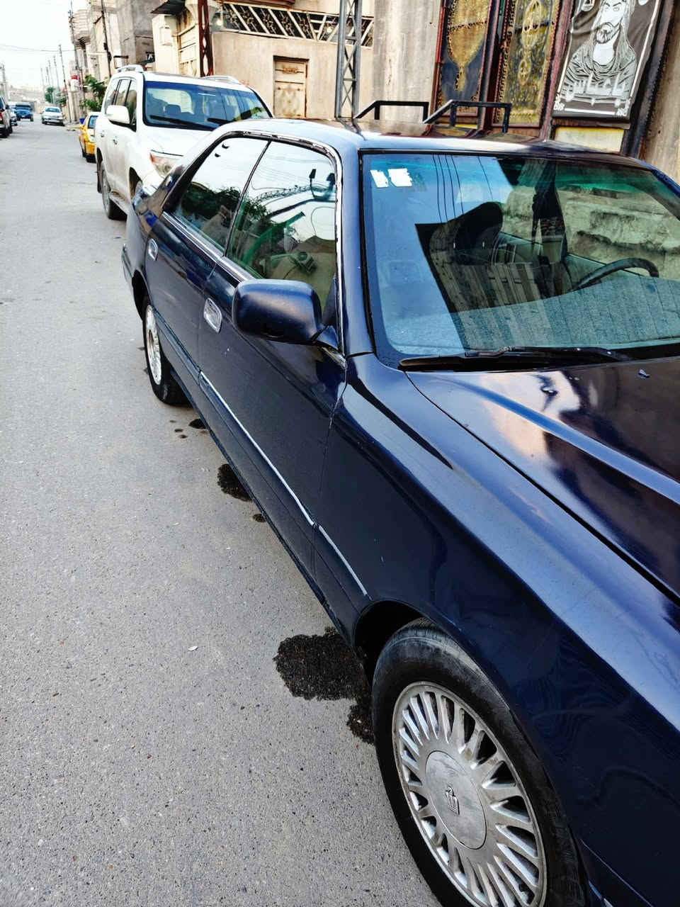 السلام عليكم 
راس الثور كفالة كير ومكينة وحداده وتبريد ثلج قبل فترة مبدل منضومة كاملة وتخم تاير شاشة وكامرة وسستم صوت وكفالة من الاصوليات والكص والنقل بشكل كامل الضرر الوحيد بيها ضربة سابقا بللغده الأمامية فقط السعر 68 بيها مجال كلش قليل تستحق افضل من هذا السعر لكن متوازي على بيعتها  العنوان البصرة الزبير *********** الزبير, البصرة
