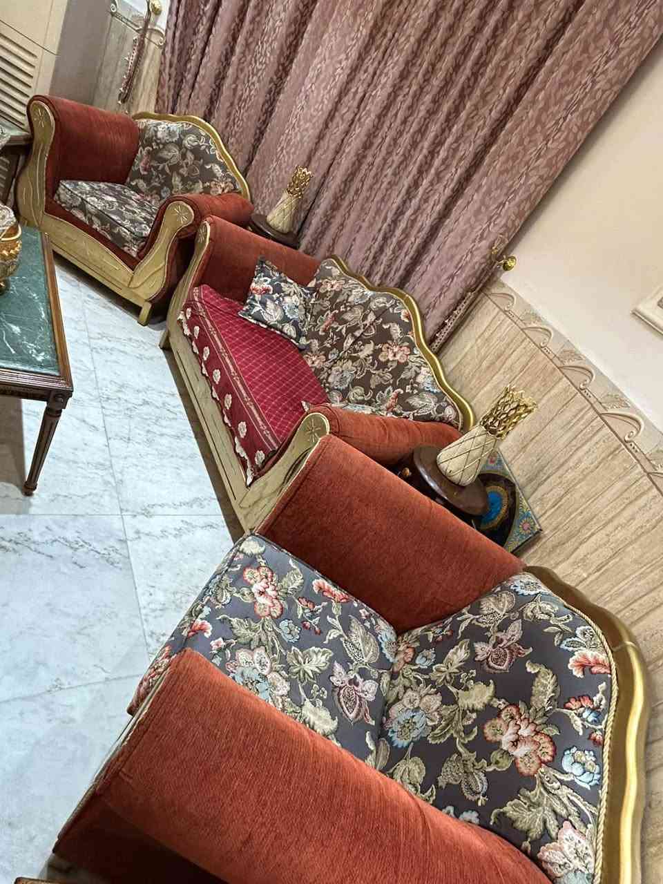 صوفا ١٨مقعد • درجة أولى • بغداد