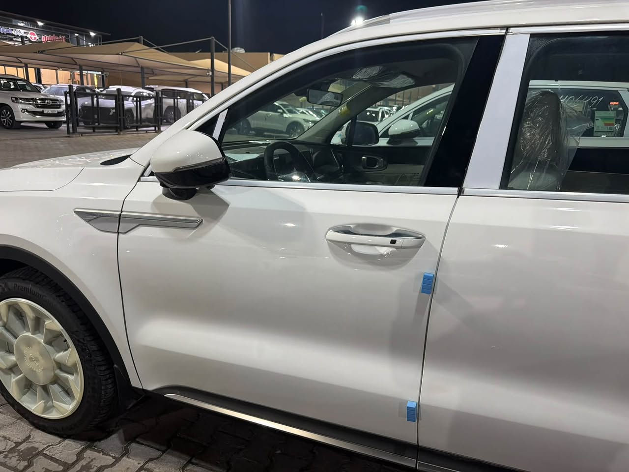 🚘🔥 كيا سورينتو 2026 | 6 سلندر

✨ زيرو — صفر كم
🇮🇶 مرقم بغداد
🛡️ ضمان المجموعة الدولية 5 سنوات

🔹 المواصفات:
• محرك 3.5 لتر V6 — 6 سلندر
• كامرات 360 درجة
• رادار خلفي
• توقف ذاتي
• حساسات جانبية
• حساسات أمامية وخلفية
• تقدم للأمام والخلف بتحكم ريموت
• داتا شو
• صندوق كهرباء
• تبريد 3 قطع
• جنطة كهربائية
• تشغيل بصمة
• دخول ذكي
• مثبت سرعة
• أنظمة أمان ومساعدة للسائق
• شاشة وسطية متعددة الاستخدامات
• تكييف أوتوماتيك

📍 مدينة معارض كربلاء المقدسة
🏢 معرض رقم 20 — العراقية

📞 للاستفسار:
***********
***********
