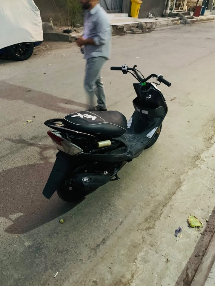 درجه ماكس عدل البيع مال العب دراجه مابيه شي بيه معدل وشلع تخبل بوشه55 سعر400وبيه مجال قليل ***********
