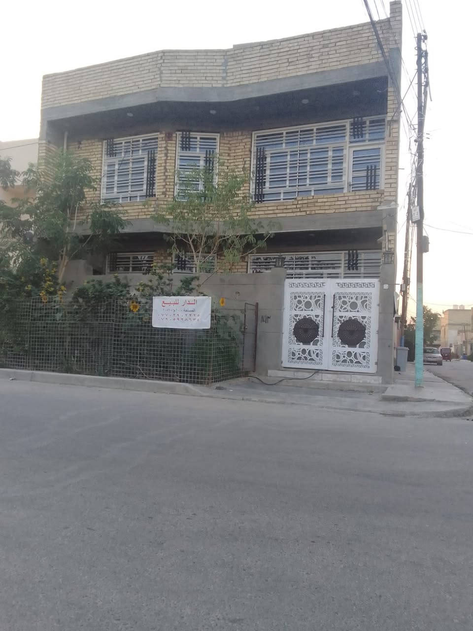 دار للبيع 100 متر مربع زراعي الاربع شوارع زعفرانيه ***********

