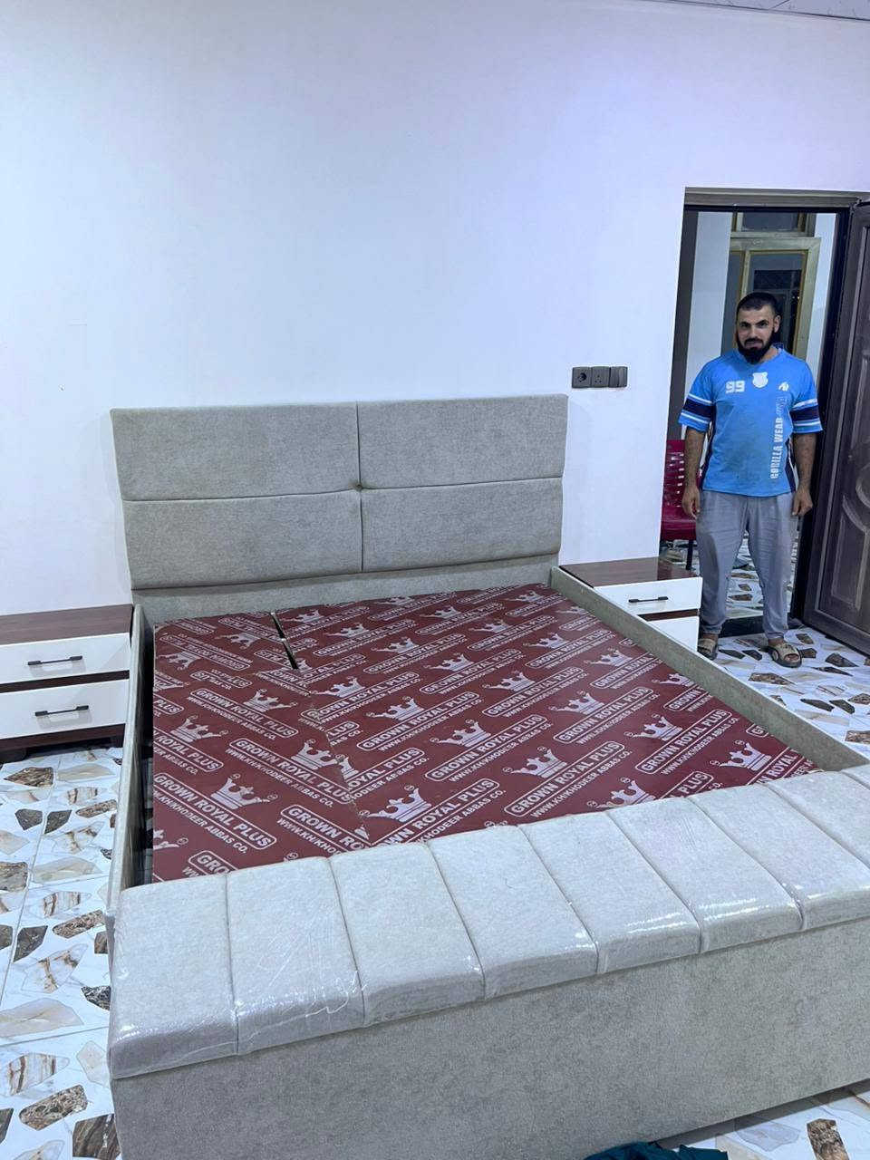 عمل معمل ونجاره بيجي 
تم تجيهز غرفه نوم تفصال حسب الطلب
شغل موديل تركي
نرمده هيدروليك ثقيل
سجده هيدرولك ثقيل 
خشب تركي درجه اولى
ليد 220فولت
العنوان بيجي الشارع العام مقبيل اعداديه الصناعه
هاتف ***********
