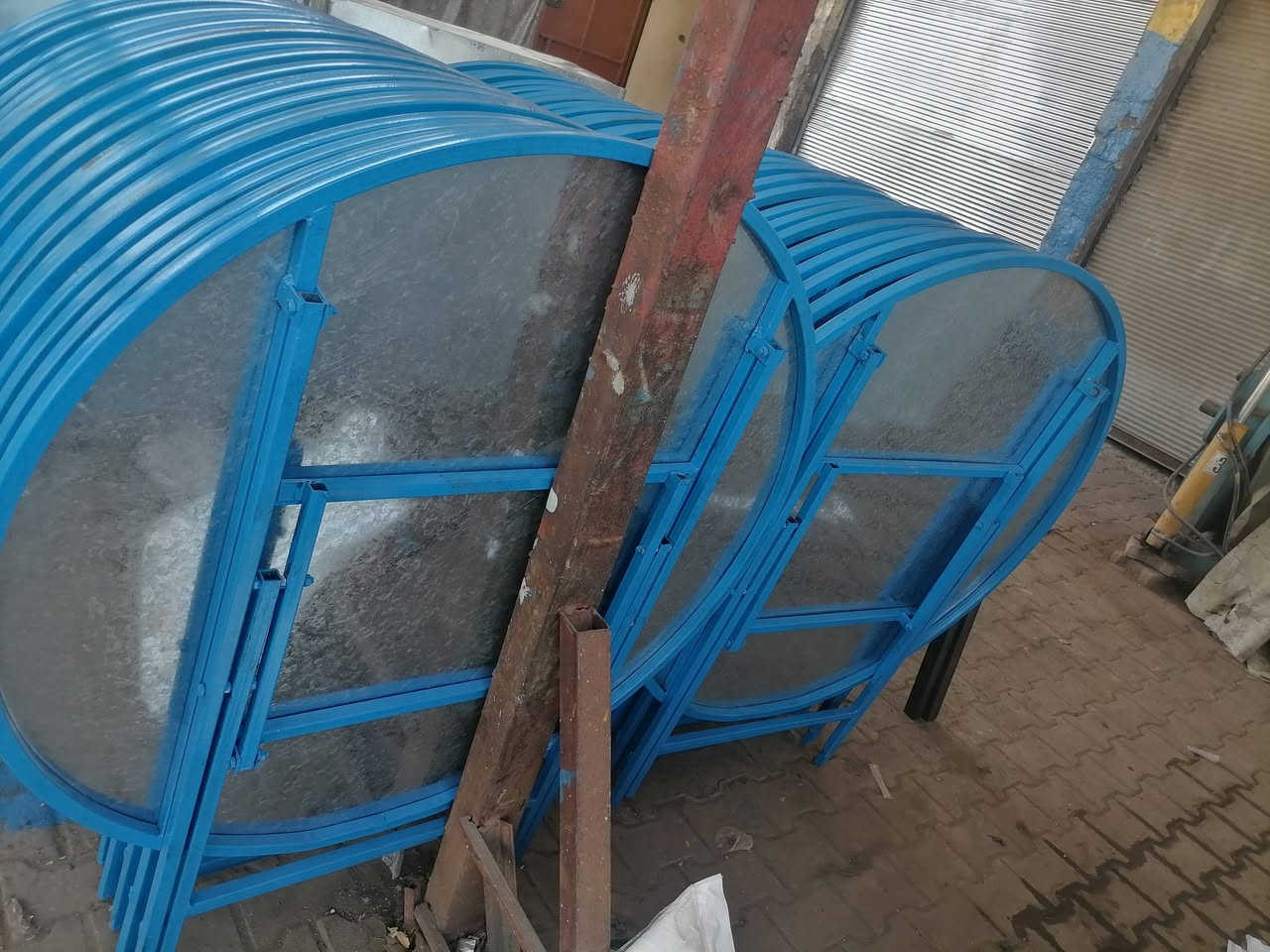 ميز تفصال درجة أولى جميع القياسات مع مغاسل جديد بغداد ***********
