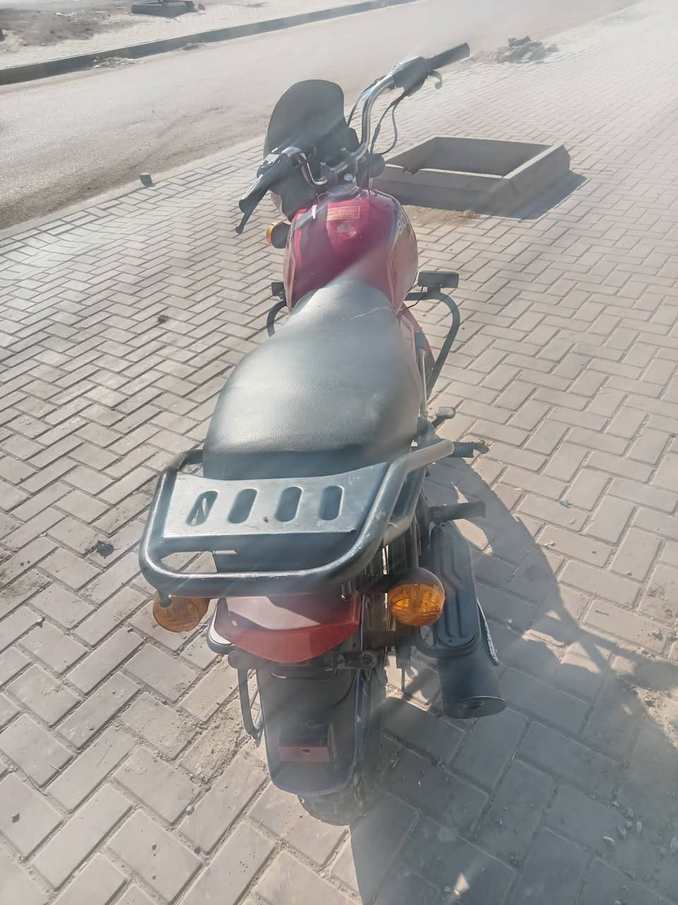 السلام عليكم بوكسر للبيع موديل 22 كفاله عامه شاصي او مكينه اوراق اصوليه شرط الترقيم السعر 850 تواصل وتساب ***********
