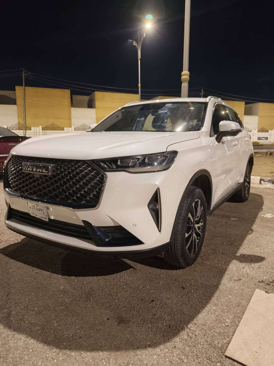 السلام عليك
للبيع 
هافال H6
موديل 2024
شاشة وسطية كبيرة.
حساسات أمامية وخلفية.
تشغيل بالبصمة ودخول ذكي.
شاحن لاسلكي.
مثبت سرعة.
6 وسائد هوائيه
رادار 
مكينه 2000تيربو بنزين
قمارع حديد
كامره خلفيه
تبريد اوتو ماتبك
ناقل الحركه اوتو ماتبك موس
مانع انزلاق
اربع مودات قياده
وبيه اهواي مواصفات
مكاني كربلاء 
***********
متوفر اتصال او واتساب
