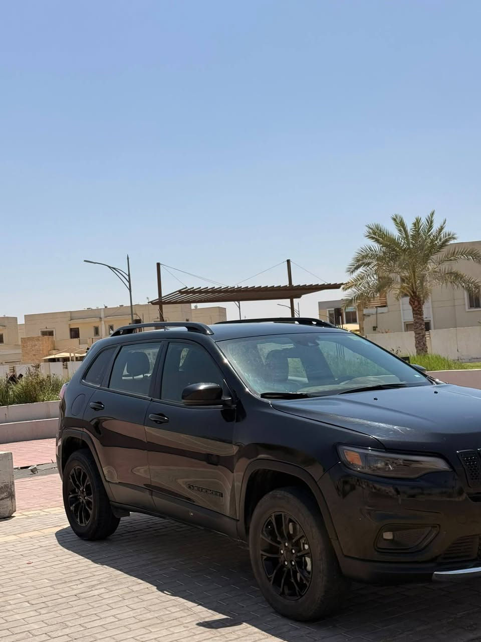 سلام عليكم   عندي جيب شيروكي موديل 2023امريكي صبغ جاملغ امامي  رقم بغداد بسمي تحويل ثاني يوم سياره فول بصمه تشغيل عن بعد حساسات امامي خلفي رادارات جانبي كير محرك شركه  للبيع او مراوس حسب  القناعه الاستفسار *********** مكان سياره بغداد بل كرخ
