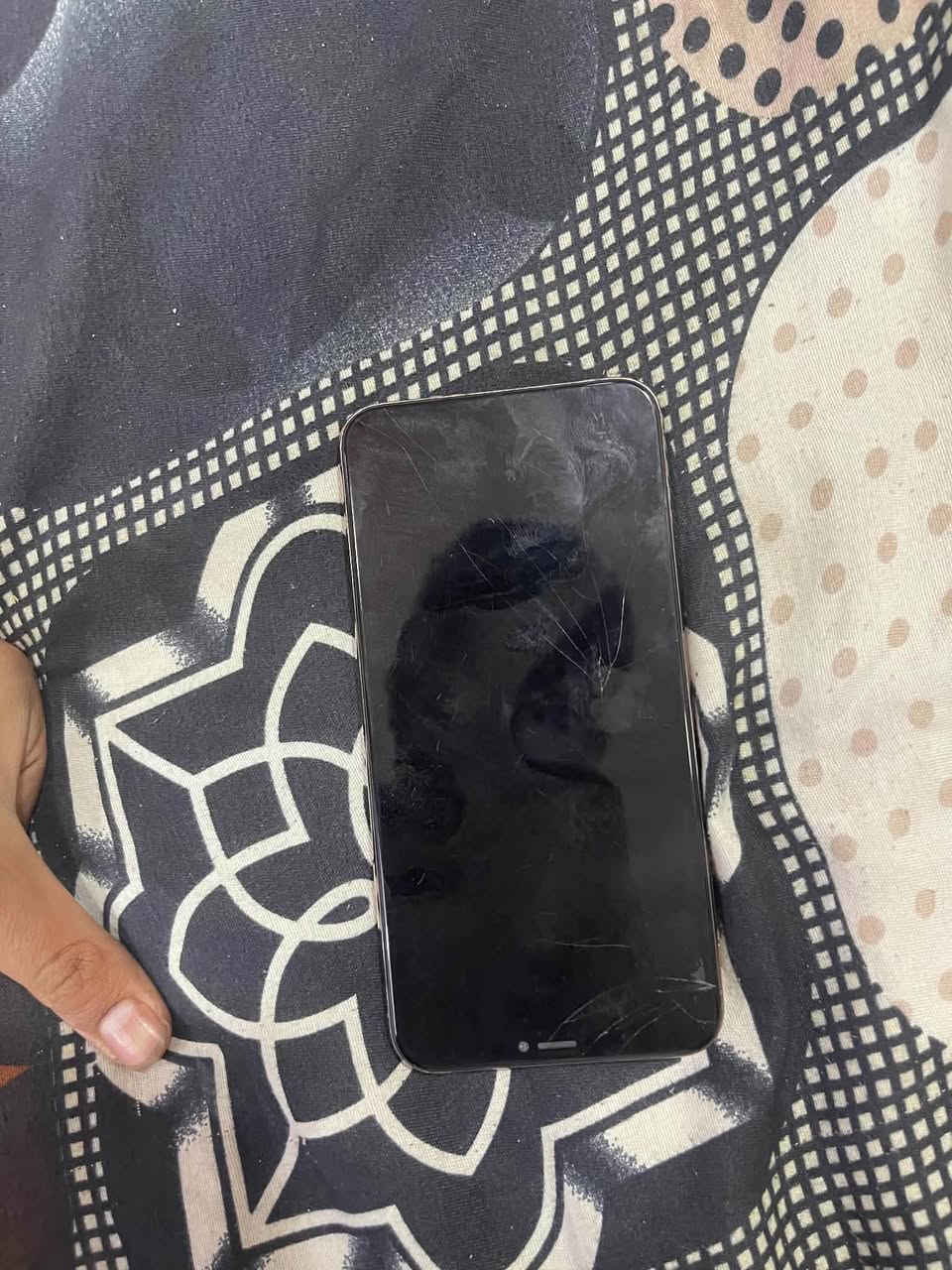 آيفون اكس إس ماكس • ٢٥٦ • بطارية ٨٢٪