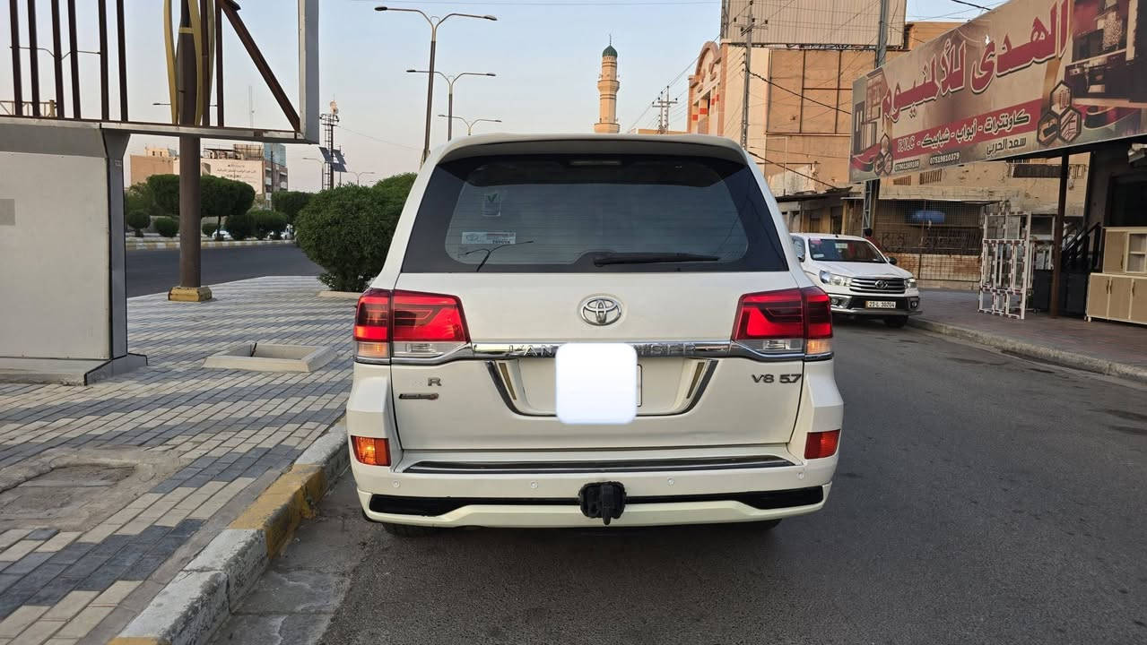 لاندكروز 2010 محدث 2020 للبيع او مراوس ...
 فول مواصفات سياره مصبوغه عام  محرك 8 سلندر تحويل مباشر سنوية جديده لل30
 السعر 235 وبي مجال للطيبين مكان السيارة الانبار الرمادي  
 هـ / ***********
