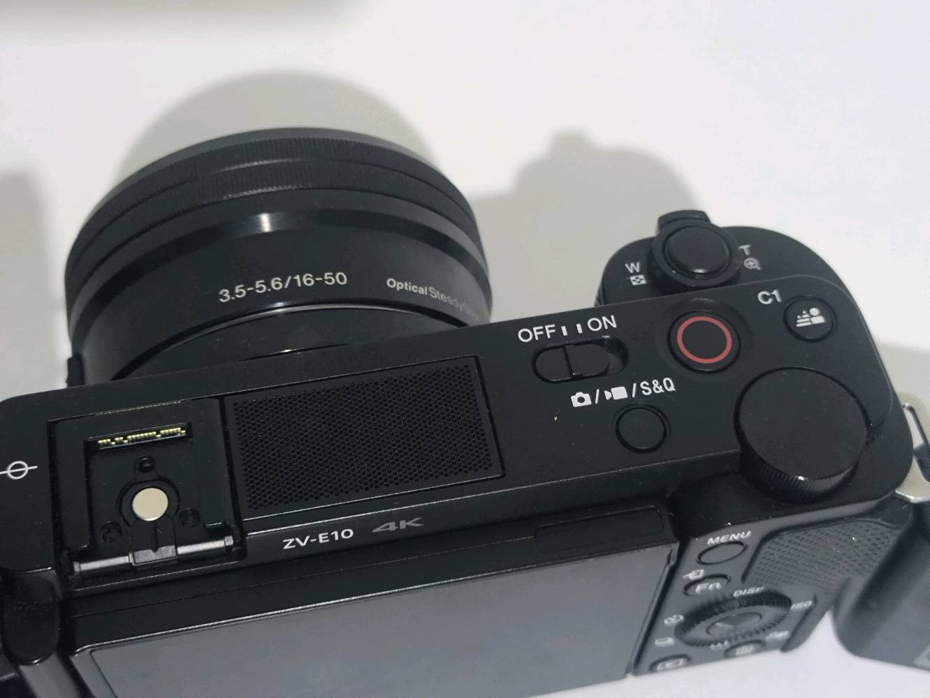 📷 للبيع | Sony ZV-E10

🔹 الموديل: Sony ZV-E10
🔹 العدسة: Sony 16-50mm F/3.5-5.6 OSS
🔹 تصوير فيديو 4K
🔹 مثبت بصري OSS
🔹 Shutter Count: 815 فقط 📸
🔹 الحالة: نظيفة وتعمل بشكل ممتاز
🔹 الاستخدام: قليل جدًا

📦 المحتويات والملحقات:
✅ كاميرا Sony ZV-E10
✅ عدسة Sony 16-50mm
✅ بطارية
✅ شاحن بطارية
✅ كيبل USB
✅ حزام كاميرا
✅ جنطة كاميرا
✅ ستاند تصوير كبير

💰 السعر: 950,000 دينار عراقي
🤝 يوجد مجال بسيط للتفاوض للجادين فقط
📍 مكان الاستلام: ذي قار – الإصلاح

📸 الصور المرفقة حقيقية للكاميرا والملحقات.

للمهتمين والاستفسار مراسلة خاص.وتساب ***********