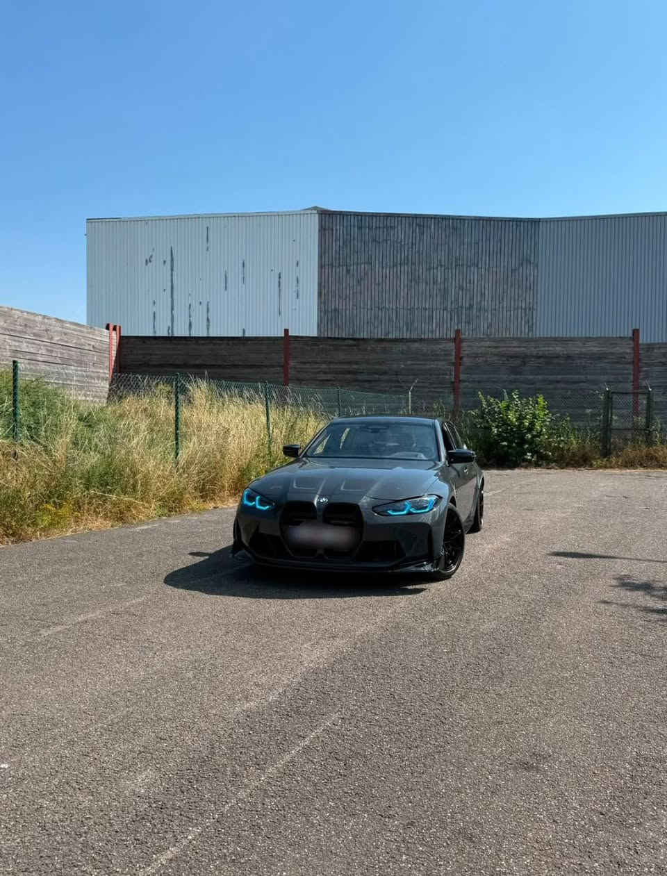 للبيع BMW M3 كمبتيشن ماشيه 90 الف فول موصفات 510 حصان ***********
@
