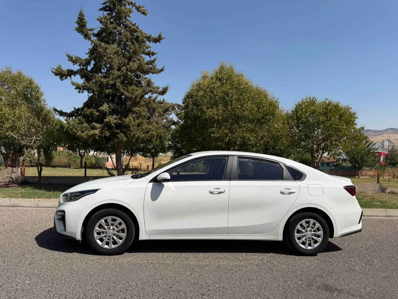 🚘 للبيع Kia Cerato 2020 – خليجي

✨ سيارة نظيفة استخدام شخصي

🔹 الموديل: 2020
🔹 المواصفات: خليجي 🇦🇪
🔹 اللون: أبيض 🤍
🔹 السعر: 132 ورقة 💵 معامله بسيطه
🔹 مكفولة من الصبغ ✅
🔹 فقط تعديل بارد – جاملغ خلفي شبر
🔹 الفحص مفتوح

📍 دهوك

📞 للتواصل والاستفسار:
***********
***********
