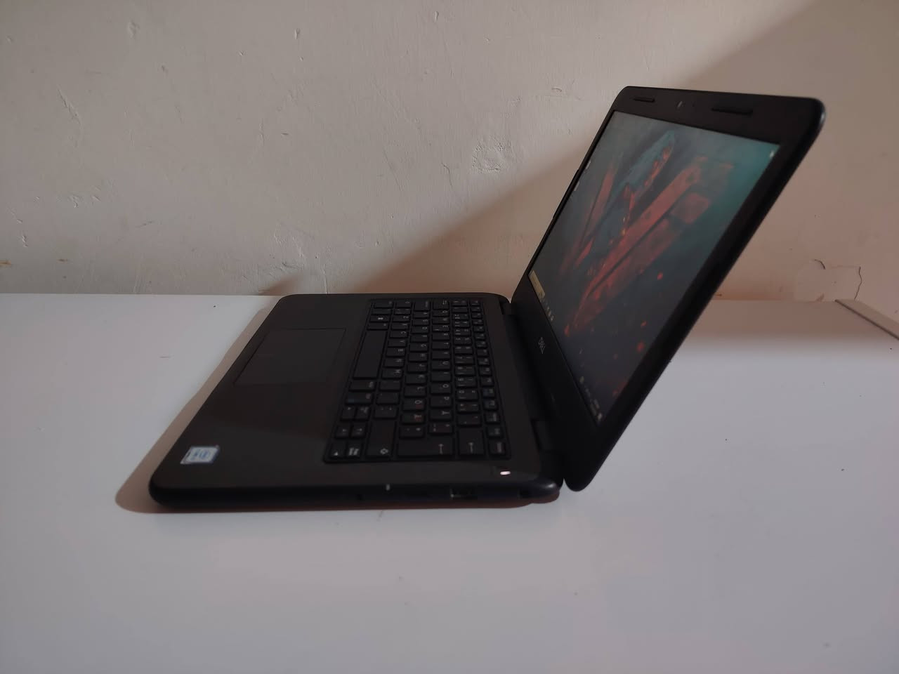 ديل لاتيتود 3310 • i5 الجيل الثامن • SSD 256GB