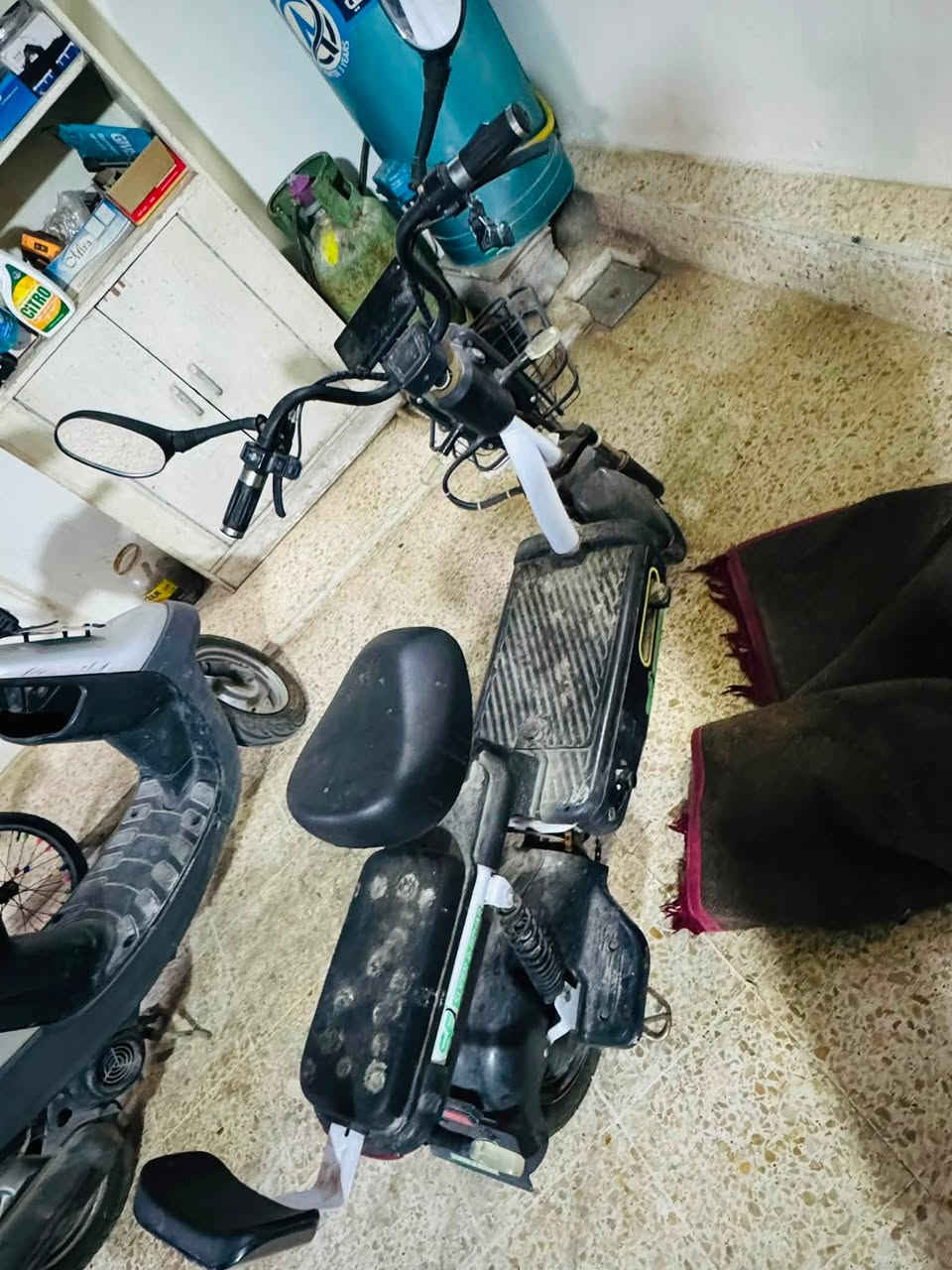 سلام عليكم بيع ماطور شحن بيع على وضعة بطارية نكول خلصانة***********السعر 350
