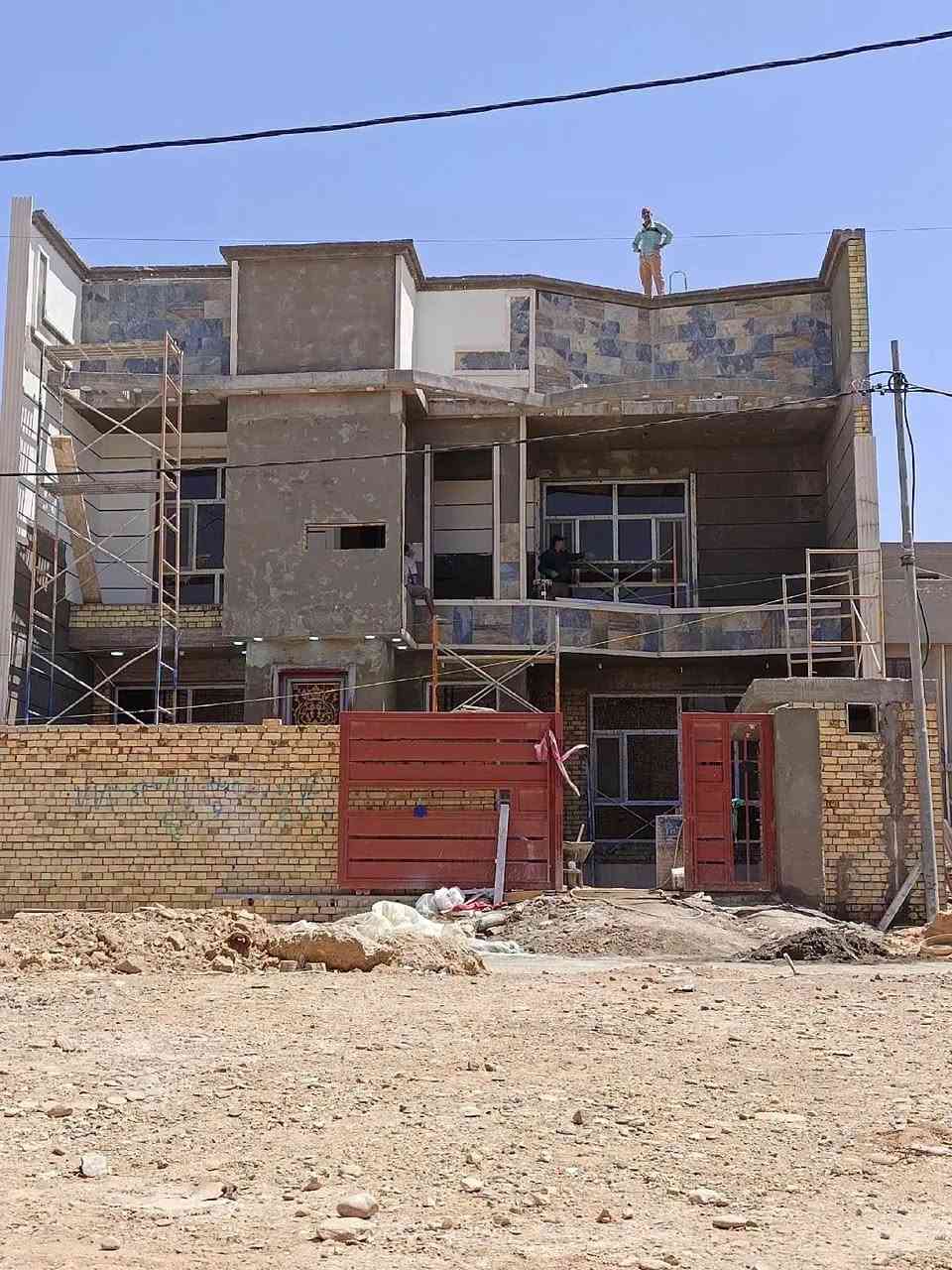 للبيع • عقار • لا تفاصيل
