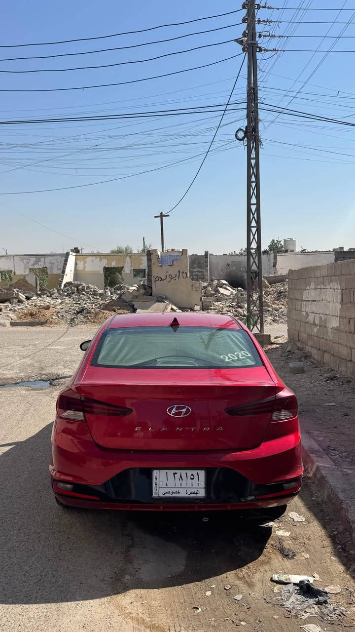 🚗🔥 للبيع | هيونداي إلنترا 2020 🔥

🇺🇸 وارد أمريكي
🔴 اللون: أحمر
📍 البصرة

📌 تفاصيل السيارة:

• موديل 2020
• محرك 2.0 لتر – 4 سلندر
• ماشية 122 ألف كم
• رقم بصرة معاقين
• ثاني يوم أسويلك وكالة
• السيارة موجودة بالبصرة والمعاينة متاحة

⚠️ ملاحظات بكل شفافية:

🔸 حادثها هذه رقم الشاصي : 
5NPD84LF1LH562613

🔸 بعد دخولها العراق صار بيها حادث، وتم تبديل باب السائق.
🔸 المكينة عليها كفالة.
🔸 الكير بيه مشكلة: بعض المصلحين يكولون قابل للتصليح بنسبة 50%، والبعض الآخر يقول يحتاج تبديل؛ لذلك أنا أبيعها والكير بحالته الحالية (كايم)، والمشتري يفحص ويتأكد بنفسه.

⭐ المواصفات:

✅ شاشة
✅ كاميرا خلفية
✅ مثبت سرعة
✅ توقف ذاتي
✅ تكييف ممتاز
✅ سيارة مرتبة ونظيفة
✅ محرك 2.0 اقتصادي
✅ حساس تايرات 
✅ لايت زنون 
✅تحكم ستيرن 
💰 السعر:
100 ورقه
📞 *********** البصرة, العراق
