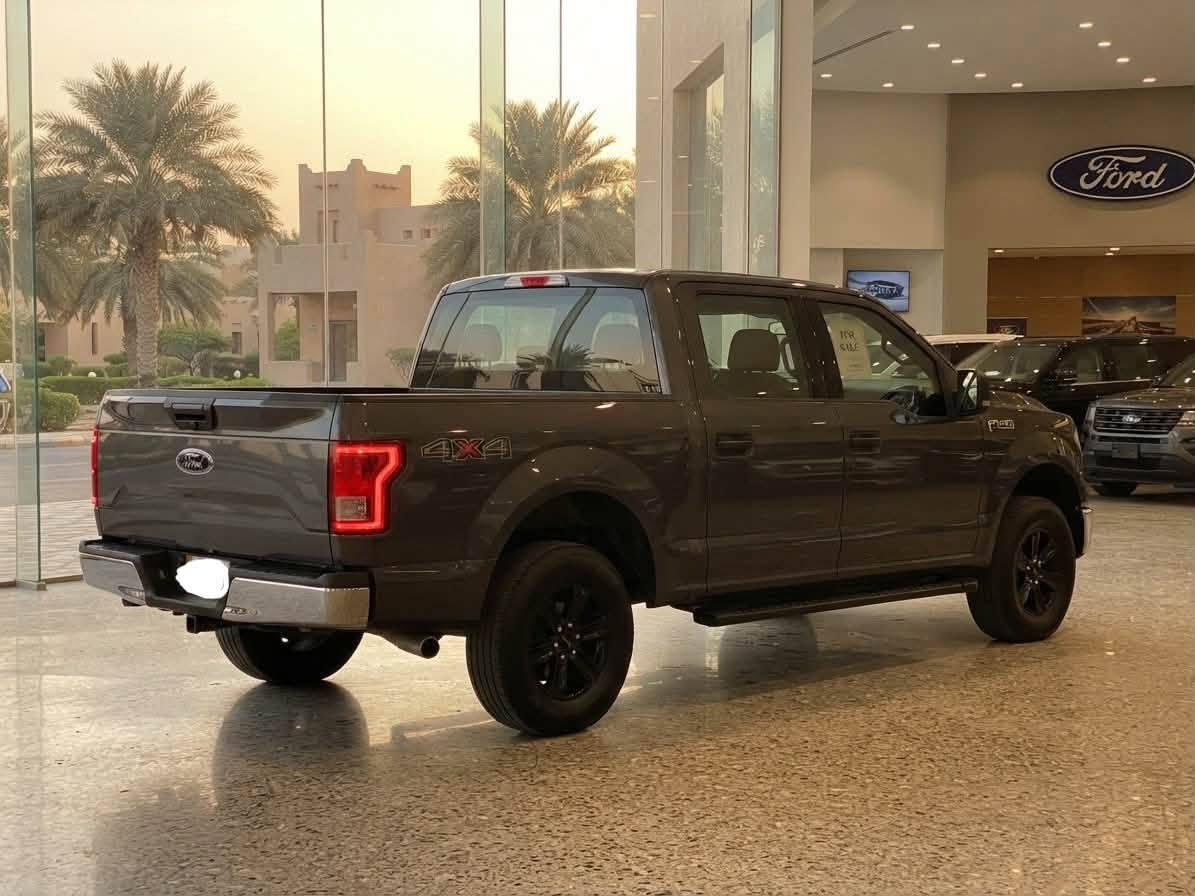 للبيع ولمراوس 🛑
 النوع والموديل: فورد F-150 (موديل 2017) 🚙
 المحرك: 8 سلندر (قوة وأداء عالي) 💪

 وارد كندي

 الحالة: كفالة عامة (شاصي، گير، محرك، وبدون ملاحظات) 💯
 السنوية: السيارة باسمي مباشر (تحويل فوري) 📄
للاستفسار والتواصل:خاص
يرجى الاتصال أو مراسلة الواتساب على الرقم: [***********]
📍 الموقع: [ذي قار قضاء الجبايش]
السعر 185 💵 وبيها مجال

