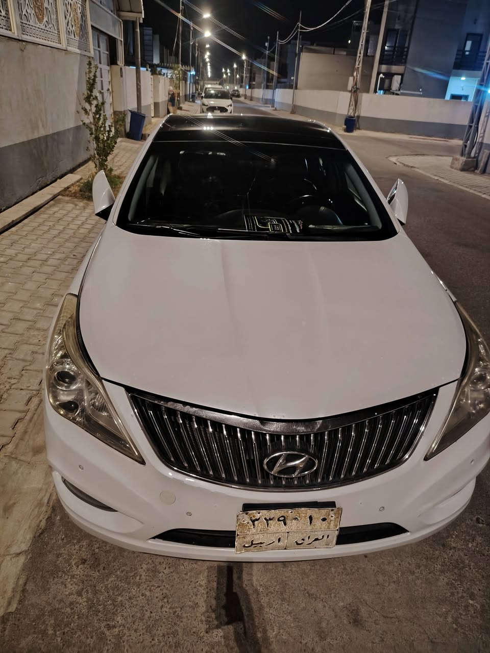 السلام عليكم للبيع
📌 هونداي ازيرا موديل 2013 خليجي فول مواصفات
🛑 سياره جاهزه للأخير
📍 سته سلندر
📌📌 السياره كفاله عامه شرط 📍 عدا جاملغ امامي فقط مبدل بدون داخل 📍📍 
🛑 السياره كير ومكينه وتبريد وحداديه كله جاهز 🛑
⬅️⬅️ مكان السياره النجف الإشراف ➡️➡️
الاستفسار اتصال ***********
⚠️⚠️ سعر 💵 100 وبيه مجال
