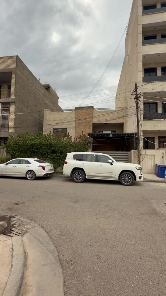 المنصور الداودي • ٢٤٠م • أرض