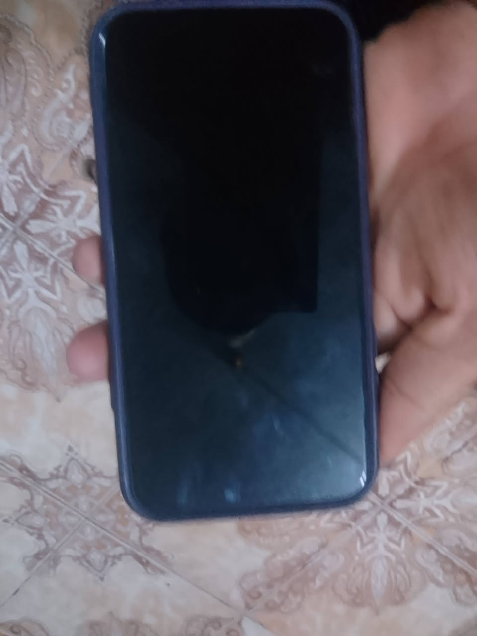ايفون ١١ • عادي • للبيع