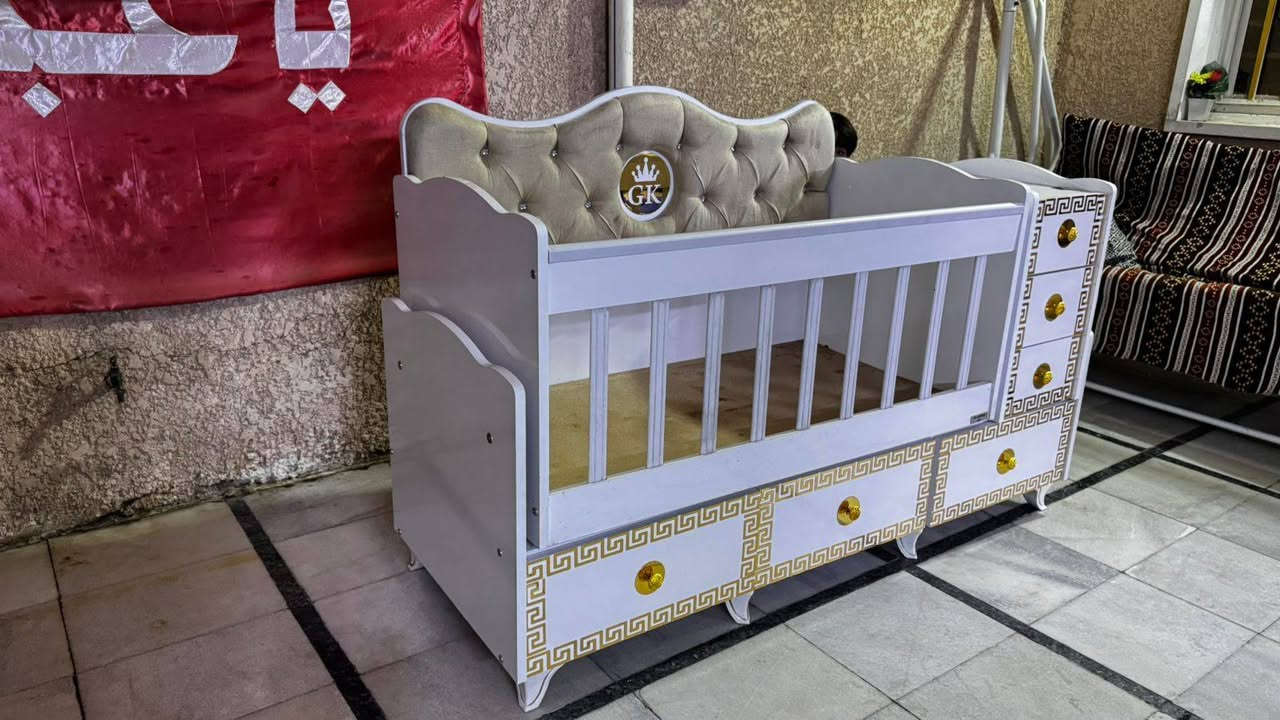 جربايه طفل متحركه مستعمله للبيع
بغداد حي اور السعر ١٢٥٠٠٠ وبيهه مجال 
***********
