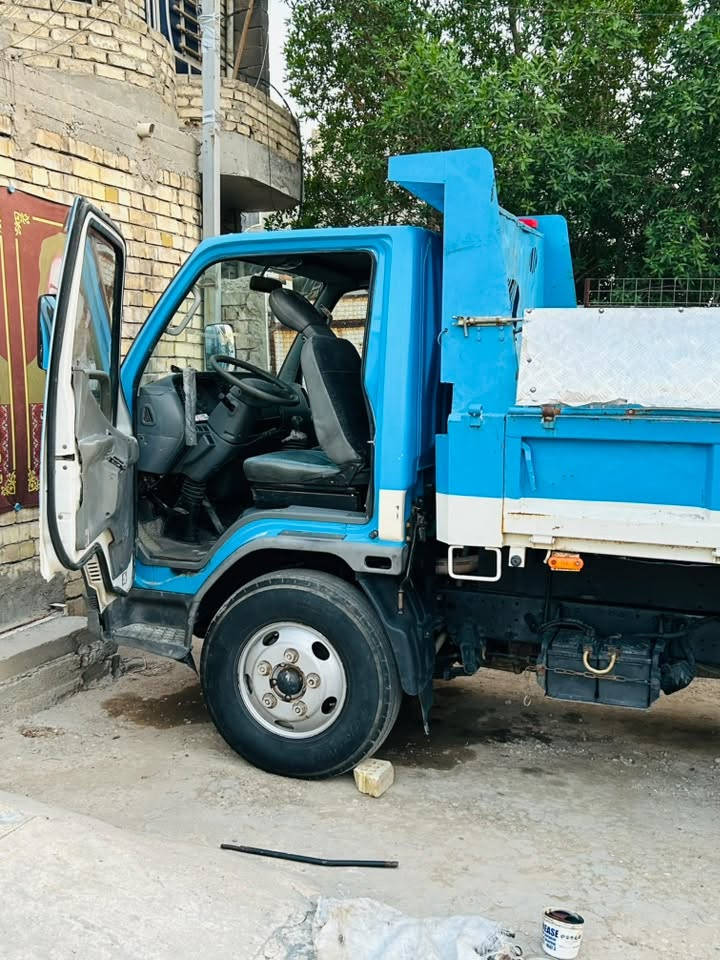 السلام عليكم كنتر بزون للبيع فحل قلاب شاصي مكفول  محرك 108يعني 33 رقم بغداد قار مشروع وطني موديل 97 عنوان  بغداد رقم ***********
