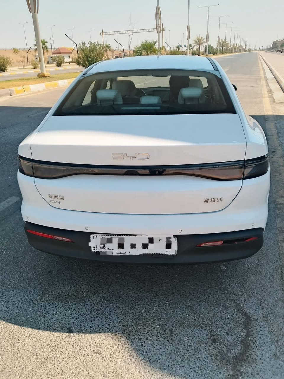 سلام عليكم بيوايدي موديل 25سياره ماشيه شي غليل  معروضه 20مليون وبيه مجال طخته بس اسكن الجوه فغط لا شغوط ولا رصعات رقمي *********** مكاني فلوجه

