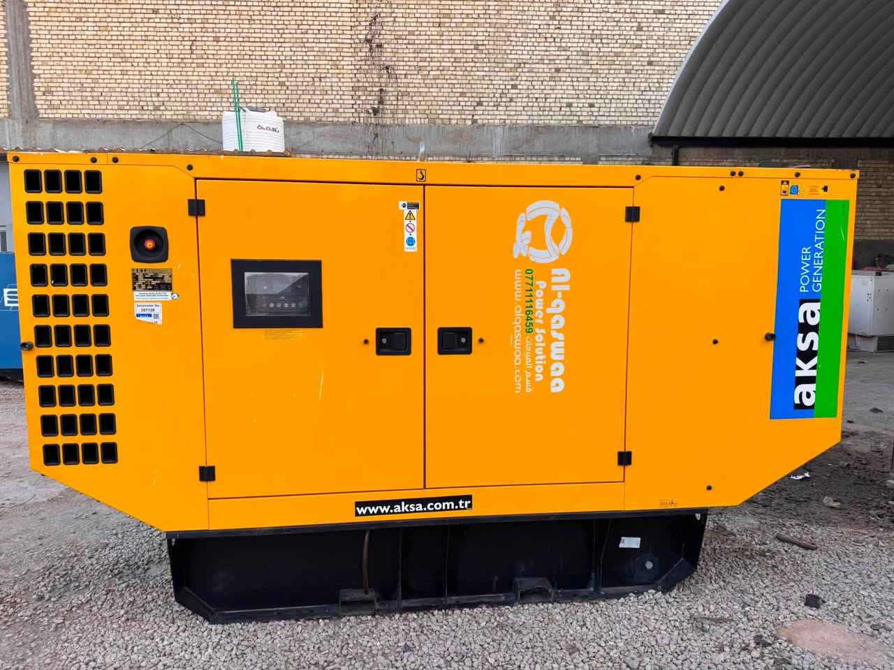 ‏سلام عليكم
🔥 مولدة بيركنز 150 KVA للبيع 🔥

مولدة Perkins 150 KVA
🇬🇧 كاتم و إنكليزي أصلي
🇫🇷  LULU SOMER راس التوليد فرنسي اصلي

✅ مشتغلة فقط 4,000 ساعة
✅ ما مفتوح بيها ولا برغي
✅ جديدة ونظيفة جداً جداً
✅ جاهزة للعمل

📞 للتواصل والاستفسار:
***********

الجادين فقط، وأهلاً وسهلاً بالجميع.
