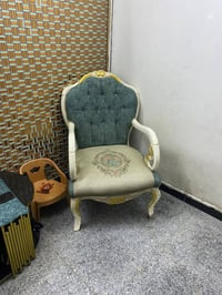تخم مستعمل للبيع  سعر 100الف  رقمي 07759617773