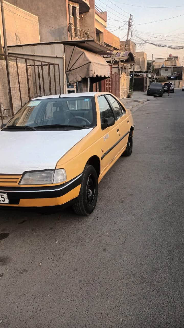 بيجو GLXموديل ١٢
سيارة نضيفة وجاهزة كير مكينة مكفول حدادية وتخم تاير ومشط جدد غرفتها نضيفه رقم بغداد بسمي تحويل مباشر بيها جاملغ اليسرة صبغ والبنيد طاير على القمارة وراجع نفسه 
سيارة جاهزة للشغل ومرتبه سعرها ٣٠ مكاني الشعب رقمي ***********
