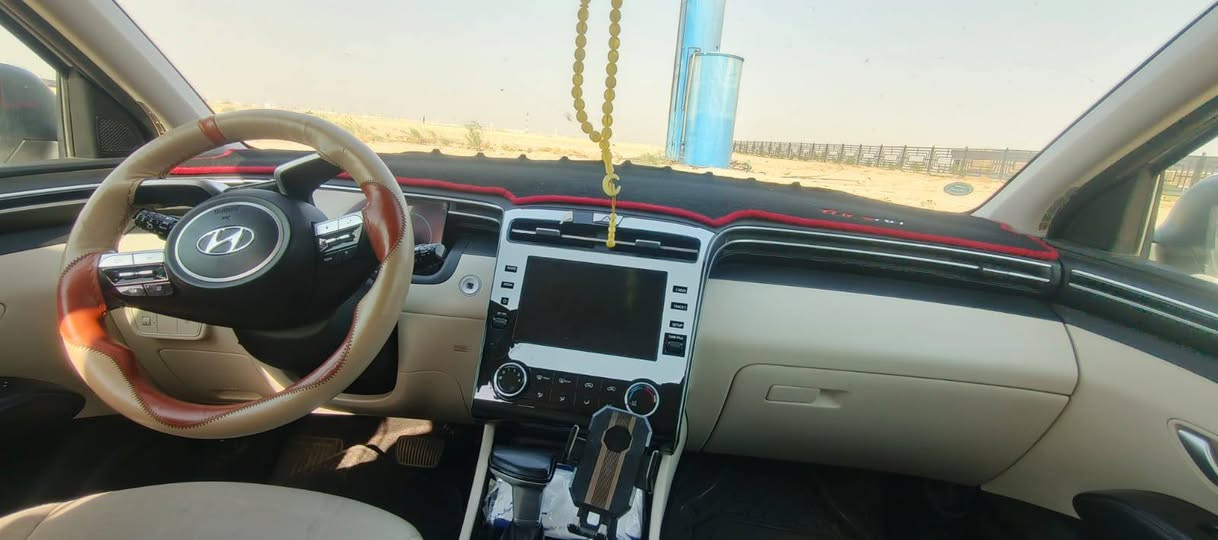 سلام عليكم سياره توسان للبيع مكان سكن نجف موديل 24تواصل الاستفسار ***********0
