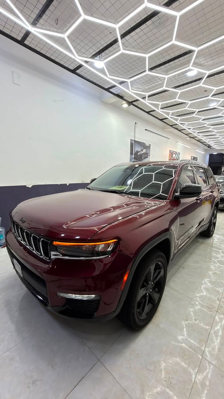 السلام عليكم
جيب كراند شيروكي 2023

فحص مؤقت بـ اسمي المنفيس 

محرك V6 3.6

مواصفات نص فول 

تشغيل عن بعد فتحت سقف 

صندوك كهربائي 

رادار 360 

كامرة خلفية 

كشنات جلد + تدفئة + منفصل Vip

فوريل 4x4

مسافة مقطوعة 47 الف ميل 

حادث سيارة بنيد مبدل اصلي مطابق لون سيارة

جاملغ امامي بارد 

حادث في العراق جاملغ امامي جهت راكب بارد بسيط 

+ كلير جاملغ خلفي 

سعر سيارة 250 بيه مجال 

للاستفسار الاتصل 

***********

موقع السيارة 

ميسان - العمارة
