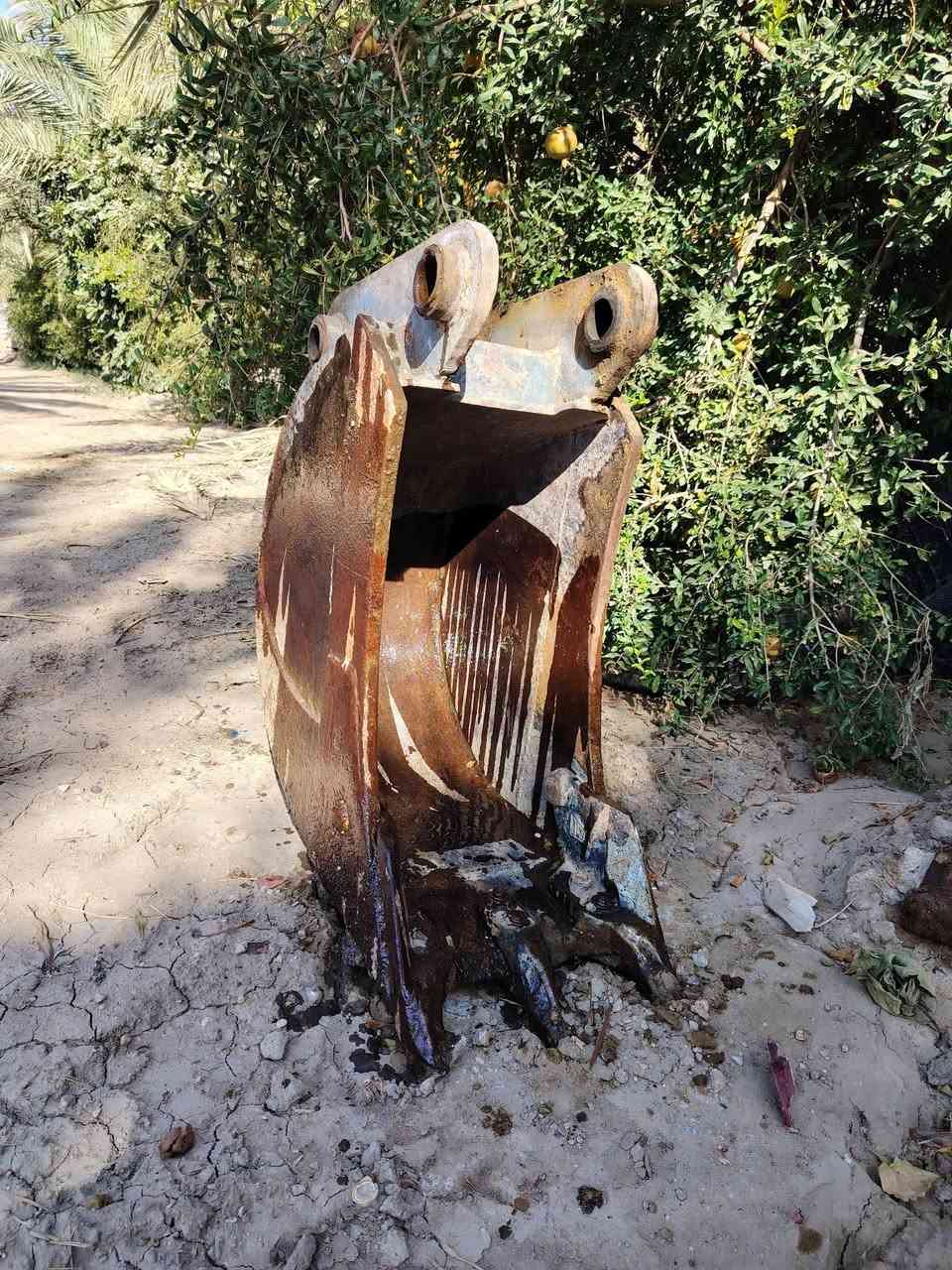 للبيع كيله حجم 40  JCB العنوان كربلاء للاتصال ***********
