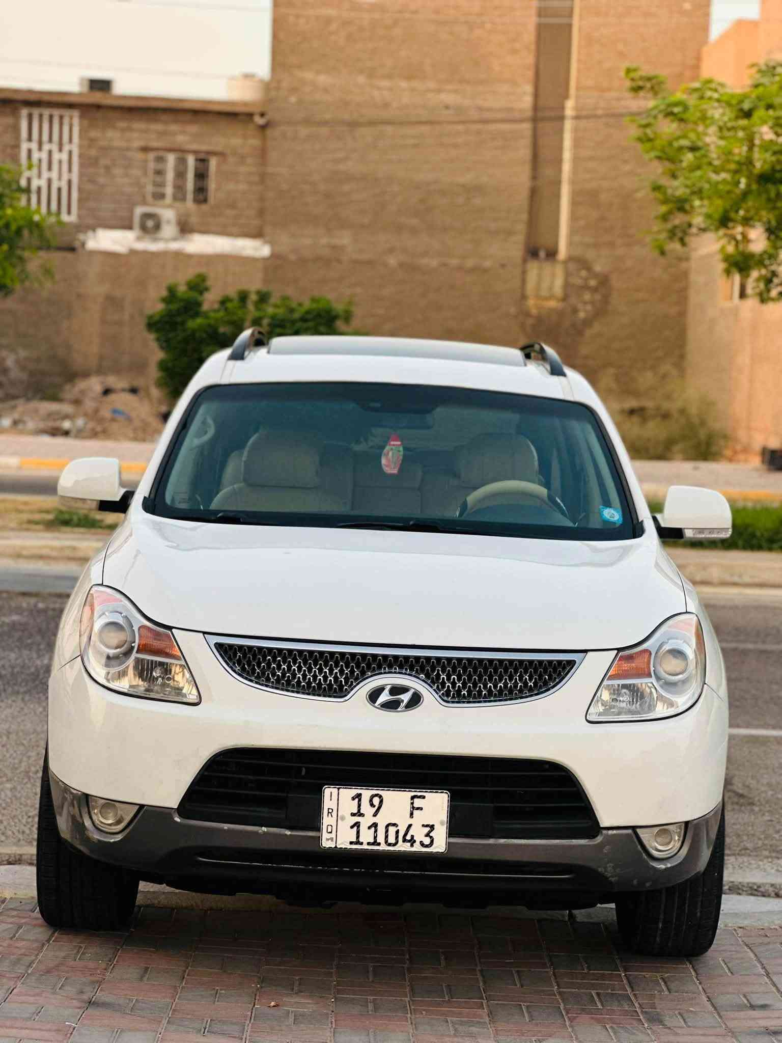 هونداي فيرگروز 2011 خليجي السعر 122وبيها مجال رقم كربلاء انگليزي سنويه لل29 تحويل مباشر فول مواصفات فتحه بصمه ابواب بصمه تشغيل جنطه كهربائية مري قلاب دواخل بيجي حساسات محرك V6 سلندر 7 راكب تبريد خلفي مركزي تبريد ثلج محرك وكير مكفولات تخم تاير السياره استخدام شخصي بيها نص چاملغ امامي بي صبغ والباقي كفاله عامه ضربه وصبغ وتبديل شرط السونار الاستفسار *********** مكاني كربلاء المقدسه
