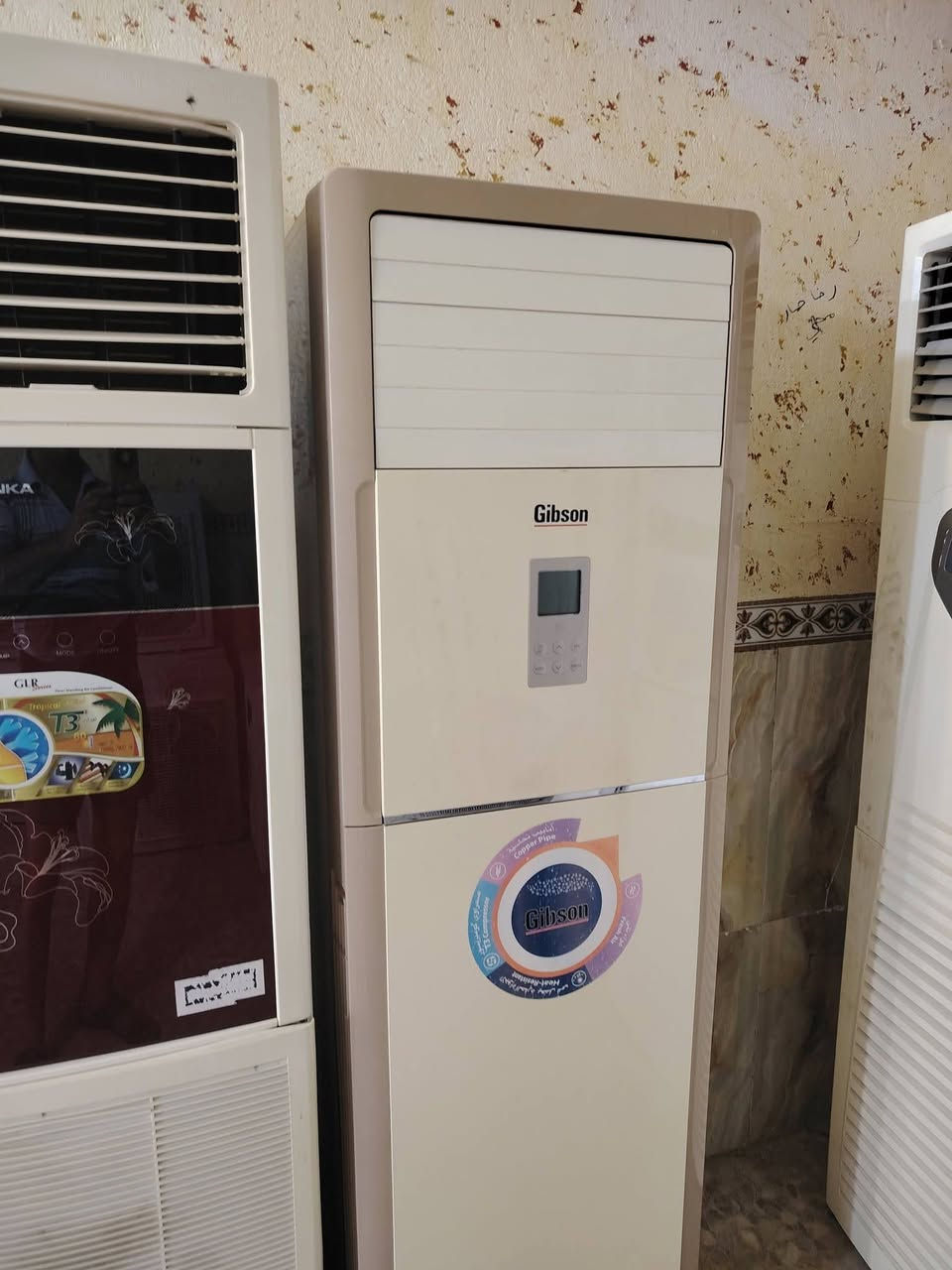 ⚙️ مركز عالم للتبريد ⚙️  
صيانة | نصب | تنظيف 

نوصلك لباب بيتك 👷🏻‍♂️  
متخصصون بصيانة ونصب وتنظيف كافة أنواع أجهزة التبريد والسبالت موقعياً وبكادر فني محترف.

💢 لا تحتار بعد  
عندك سبلت يحتاج صيانة أو تنظيف؟ بس اتصل 📞 واحنه نجيك وين ما كنت.

✅ ليش تختارنا:
• كادر متخصص وخبرة  • نوصلك لباب البيت 🏠 • أنسب الأسعار 💵 • جميع قطع الغيار أصلية 100% 🛑 
📍 العنوان: ميسان - قطاع 28  

☎️ للاستفسار والحجز:  
***********  
متوفر واتساب ✅

راحة بالك تبدي باتصالك 📞
