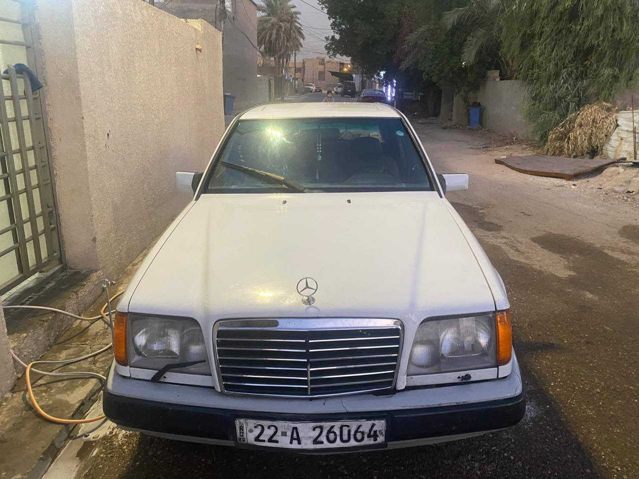 للبيع مستعجل  مرسيدس مديل 1987محرك 2500 تخم تاير جديد وكير ومكينة وتبريد شغال  خير من الله السعرللاتصال  ***********
