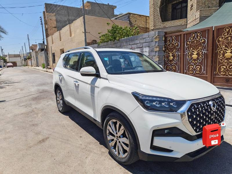 سياره   ريكستون (KGM REXTON ) بيع او مراوس بسياره ناصيه
موديل:2024  وراد كوري

حاله السياره: السياره جداً نضيفه   

السياره فول مواصفات   4WD  دفع رباعي

المحرك:2.0 لتر تيربو بقوة 225 حصان و 350 نيوتن متر من عزم الدوران

دخول ذكي.فتحة سقف.مثبت سرعة . وشاشه 12.2 بوصه تدعم  Apple CarPlay، و Android Auto. 

مصابيح أمامية ليد.المصابيح الخلفية الليد.

مقاعد جلد

تعديل المقاعد الأمامية كهربائي

تبريد المقاعد الأمامية

تسخين المقاعد الأمامية

تسخين المقاعد الخلفيه 

تشغيل بصمة

باب خلفي كهربائي

ملاحظه السياره بعدها بالضمان الشركه
***********
