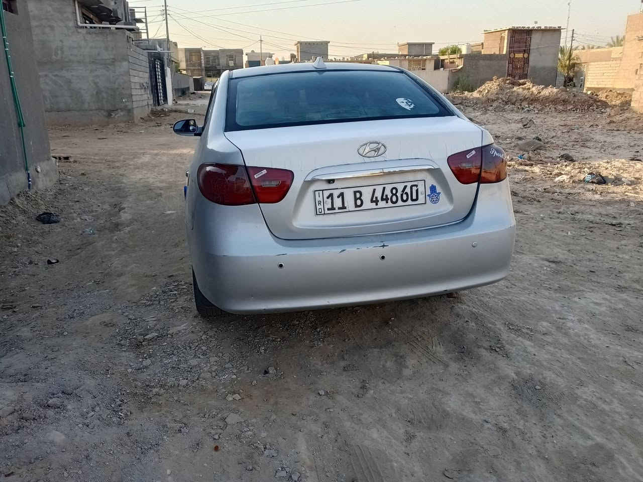 السلام عليكم ورحمه الله وبركاته سياره افانتي موديل 9 لون سلفر مصبوغة عام جماليه بيها 3قطع تصليح محرك خير من الله كير حاويه اني شاده منضومة تبريد كامله جديد اني شادها تخم تاير وويل جديد صدر امامي نص عمر صدر خلفي جديد رقم بغداد انكليزي مداور ثاني يوم 
المكان بابل جبله معروضه 78 وبيها مجال لشراي للاستفسار *********** 
لاتكسر بحلالي ادعيلي بالرزق كلشي موجود بالسوك
ارفعوا المنشور بذكر الصلاة على محمد وال محمد
