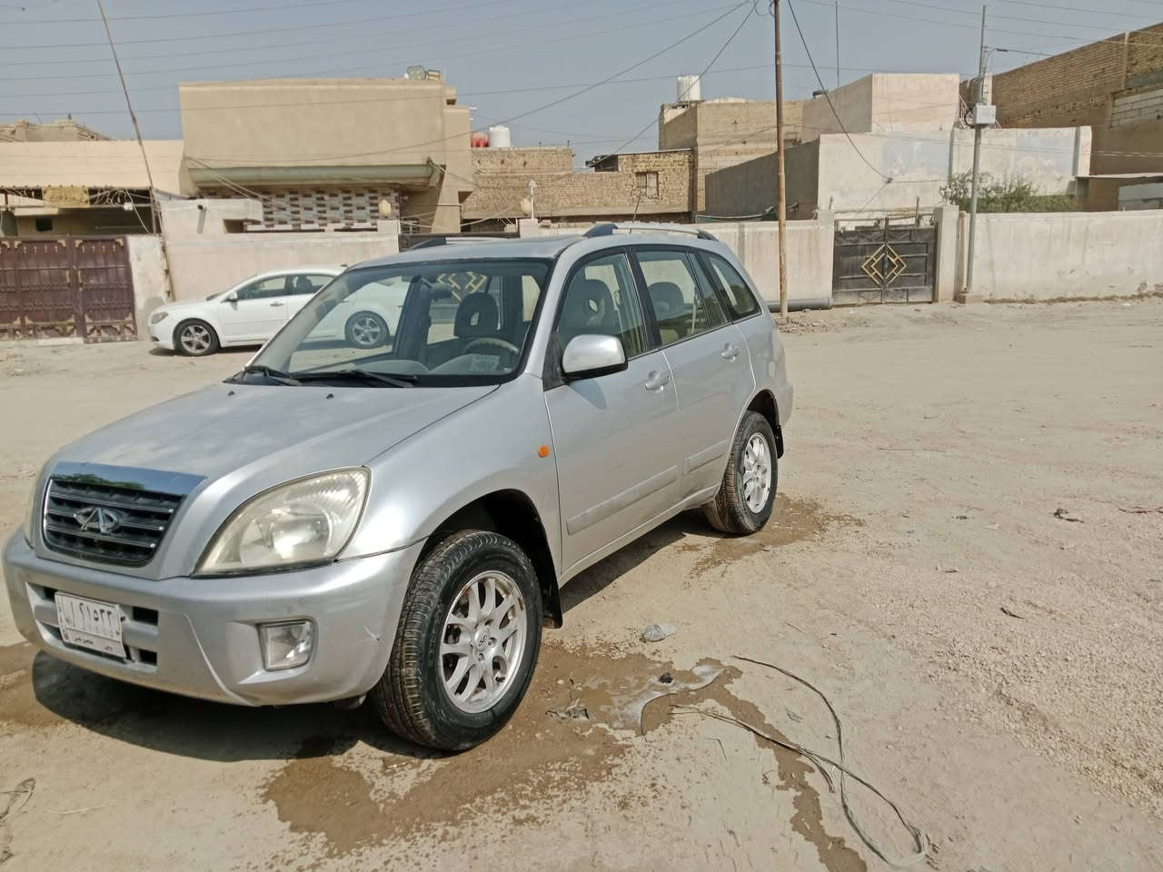 السلام عليكم للبيع تيكو موديل 2011 سياره جاهزة كير مكينه تبريد حداديه كله جاهزة مكفولة من الضربه بيه صبغ مكانات بسيطة بس مال خياس فقط سياره جاهزة السعر 44 مكانه حله الاتصال ***********
