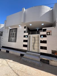 البوبيات عمود 9 • مؤثث • ١٠٠م