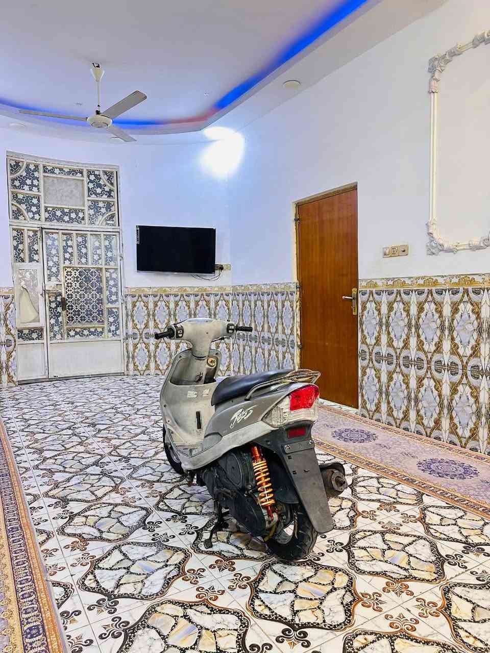السلام عليكم للبيع ماكس حاويه كفاله عامه صار 9 ايام من طالعه من الحاويه شرط ما مفتوحه جيب فيتر وفحص ختم واحد ويه المحرك كله شغاله سلف هندر كهربائيات السعر850 وبيه مجال رقم *********** مكان بصرة القرنة القرنة, البصرة
