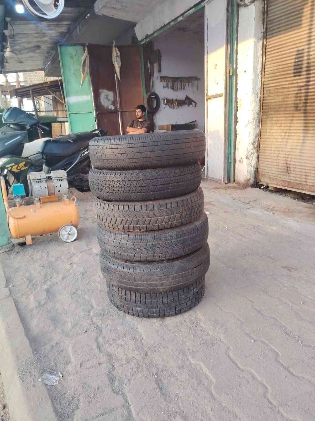 تايرات ستوته باله اصلي جديد مامستخدم سعر التك 22 الف مكاني سماوه تقاطع القشله ***********

