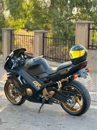 هوندا 600F2 • ١٩٩٨ • ٧٥٠٠٠كم
