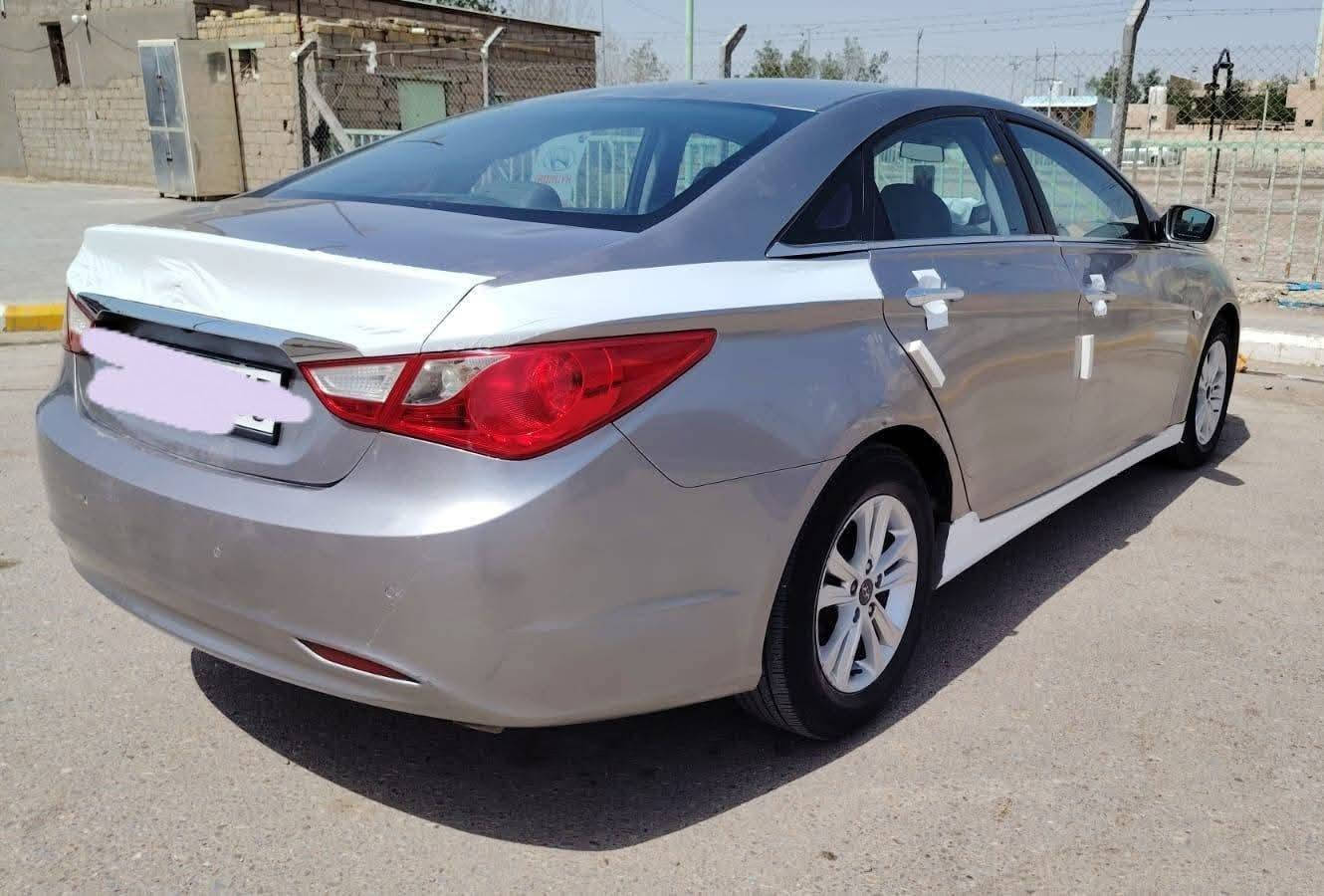 سلام عليكم
سوناته 14 ادوات كصه جنطه خليجي مكينه 2400 تبريد ثلج گير ومحرك عالشرط كشر نضيف كامره خلفيه شاشه سياره حلوه وجديده ماناقصه إيشي تجي وتشوف أحلا من الصور عنوانه ذي قار البطحاء سعر 45 وبيها مجال.. 
اتصال عالرقم ***********
