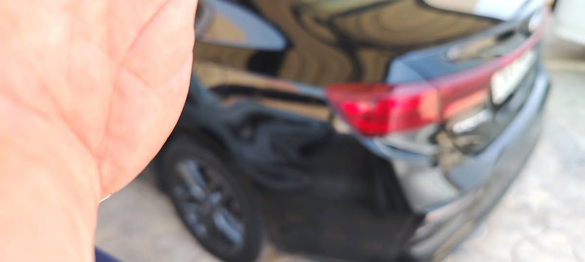 🔥KIA FORTE 2020  🔥 
🔴 السياره  تبديل جاملغ امامي وبابين  يم السائق وخلفه و صبغ شبر بال صندوق
 بدون ايرباك ✅
ثلاث وضعيات قيادة
كير توماتيك وعادي 7 نمرات
قيادة ذاتية 
توقف ذاتي 
رادارات أمامية
شاشة كبيرة 9 انج
ماشي 75 الف ميل
رقم دهوك 
مكان السيارة 📍موصل
السعر ١٢٨ 
للاستفسار :
***********
