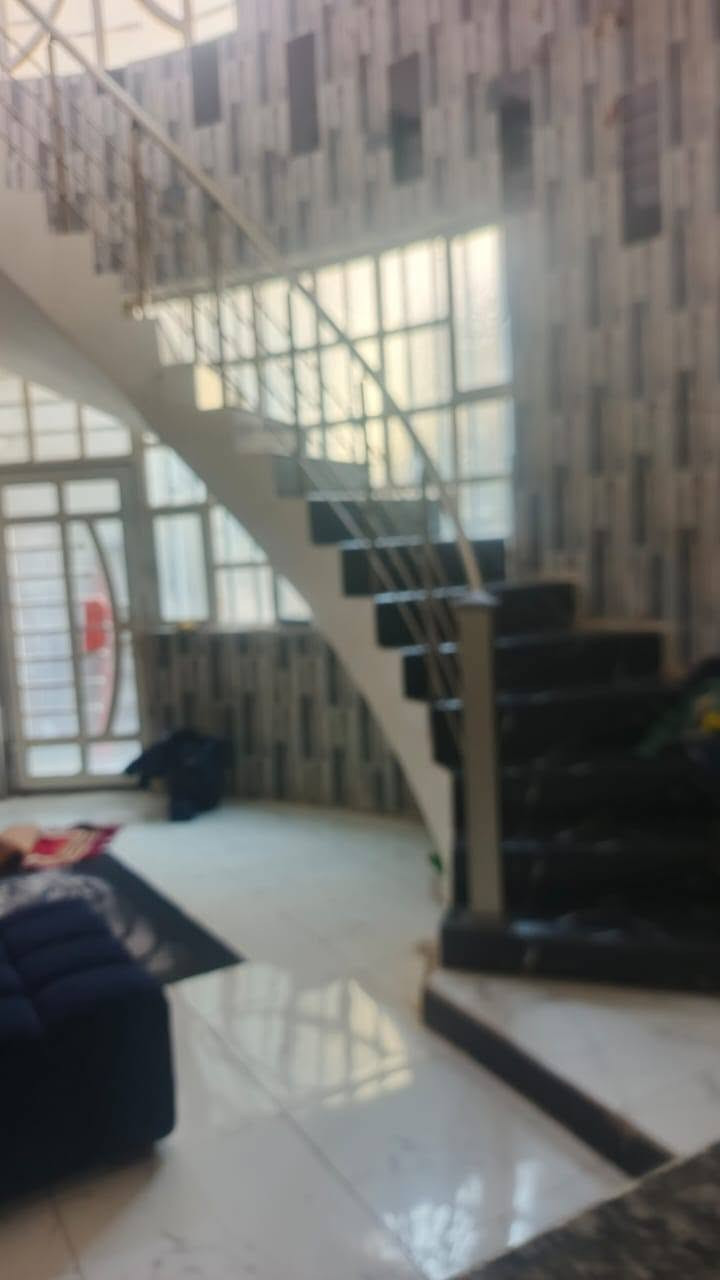بيت رهن 100 متر طابقين بي 3 غرف واستقبال وصاله ومطبخ بلنداء منطقه 48 عمود 26 قرب شارع مالك الاشتر ب 35
***********
