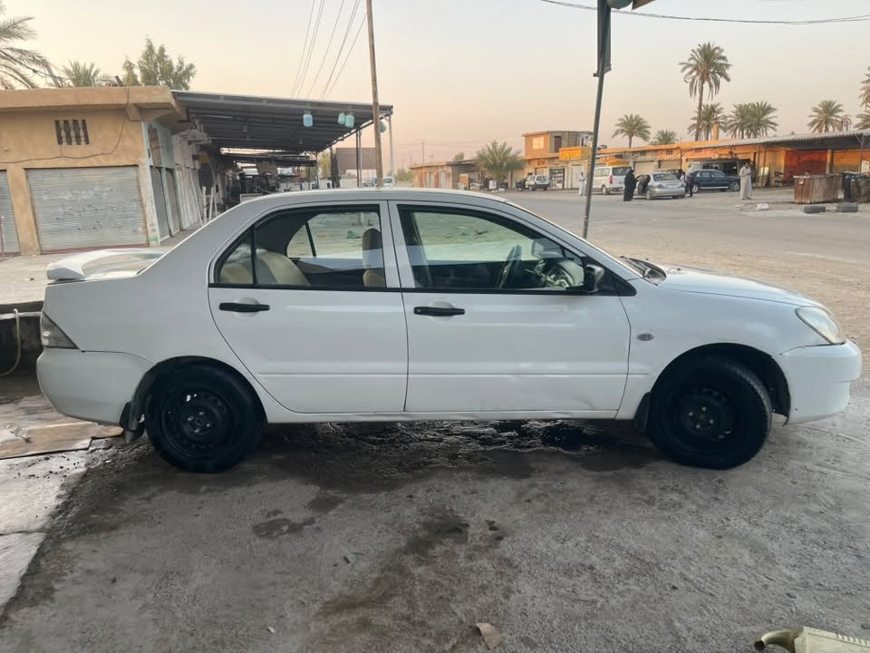 السلام عليك لانسر 9سياره نضيفه وحلوه كير مكينه سياره كامله ربع متصرف عليهه بسمي سنويه جديده 31هزه جديده رقم بغداد السعر 65قفل مراوس ترهم بمديل انزل مكاني ديالى دلي عباس ***********
