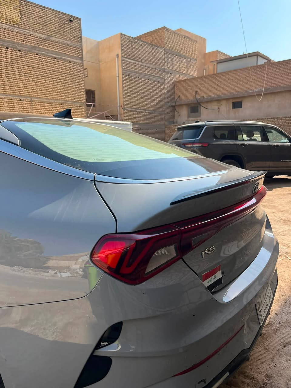 سلام عليكم
K5 2021 أمريكي فول مواصفات معوقين  
محركها 1600 تيربو ماشيه 72 الف 
حادثها بس بنيد مبدل 
السعر 155 وبيها مجال 
***********
