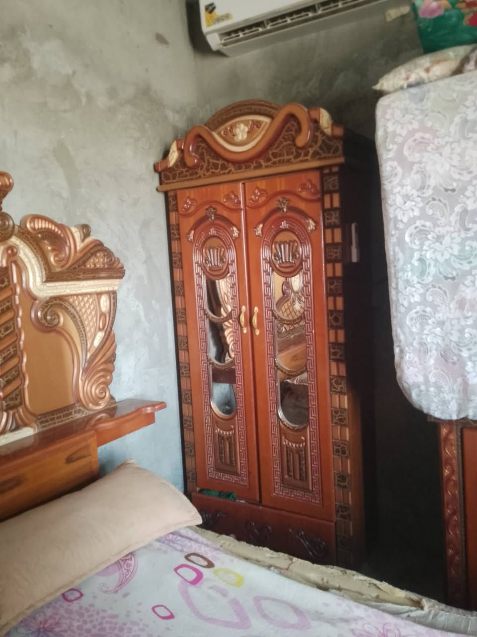 لبيع غرفه نظيفه مكاني ناصريه سعره 650 رقمي ***********
