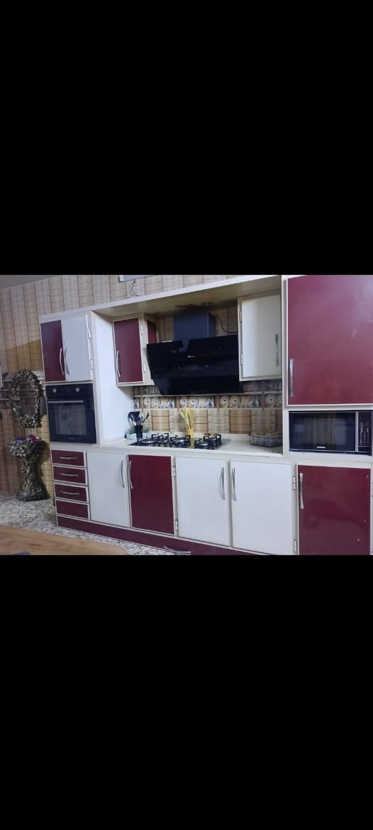 السلام عليكم اللبيع بيت الموقع بغداد البدعه  واجهه 4.6
 ونزال 20طابو ملك صرف 
ع طابو الزهور
البيت. طابقين 
الطابق الارضي  طرمه وصاله ومطبخ وصحيات وغرفه نوم. 
والطابق الثاني. غرفتين نوم وحده كامله 
ووحده. مكامله. يرادلهه سگف .
البيت. سيراميك المطبخ والحمام 
والارضيه كاشي. سليمانيه 
صحيات نضيفه  92 متر السعر 80وبي مجال اللاستفسار ***********
